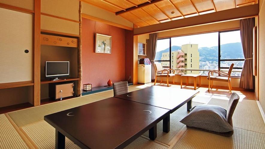 Atami Juraku Hotel Buitenkant foto