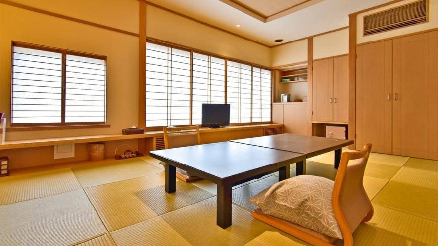 Atami Juraku Hotel Buitenkant foto