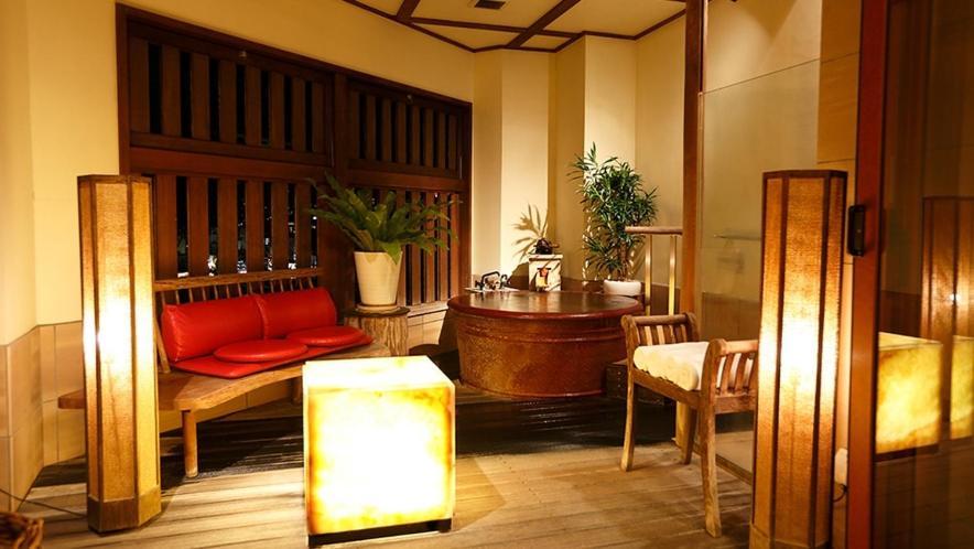 Atami Juraku Hotel Buitenkant foto