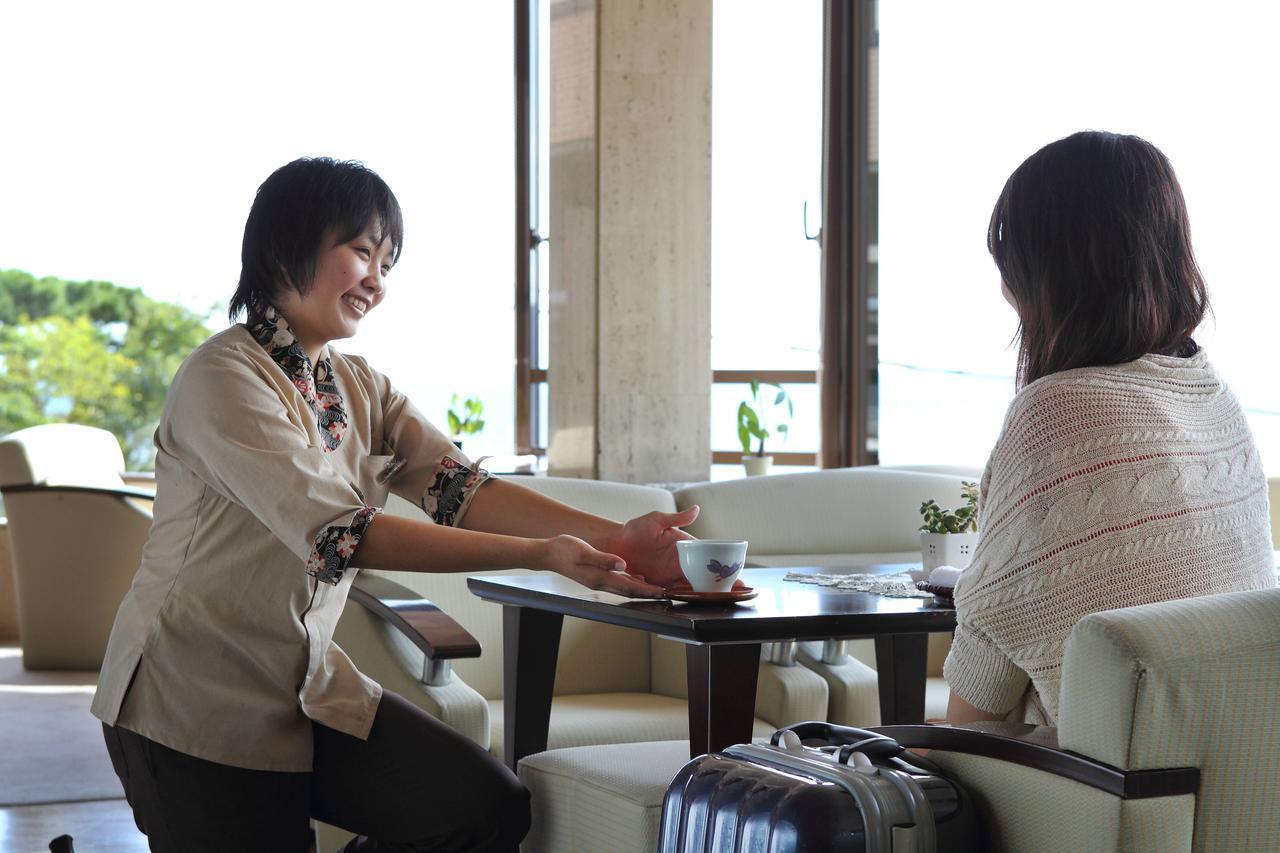 Atami Juraku Hotel Buitenkant foto